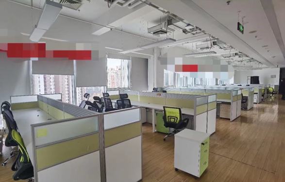 绿地中心887平米-精装修整层办公室-随时起租