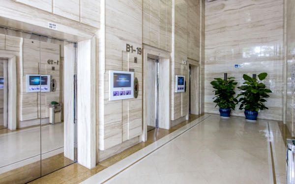 方恒国际中心电梯厅