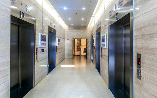 中水电国际大厦电梯厅