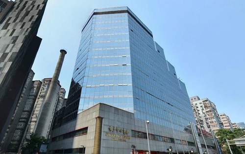京广中心商务楼外观图