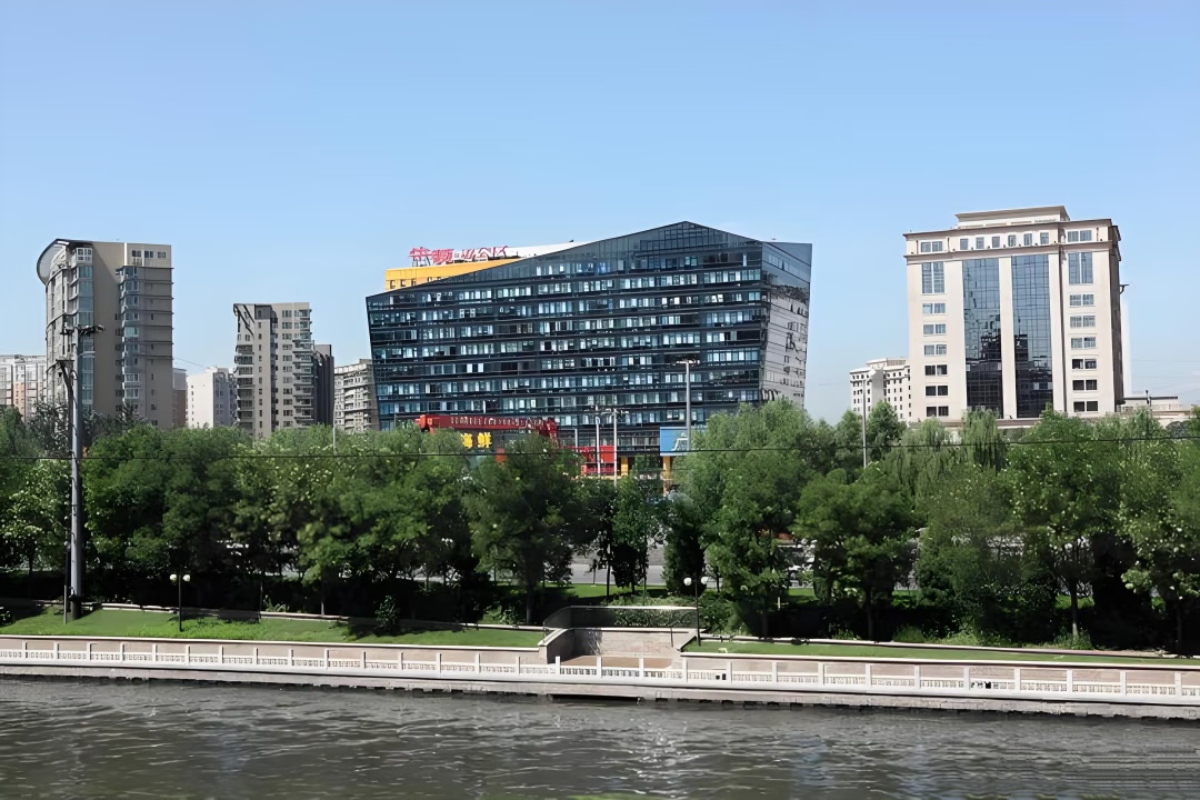 海淀嘉友国际大厦办公室出租：4元/㎡·天的甲级写字楼值吗？