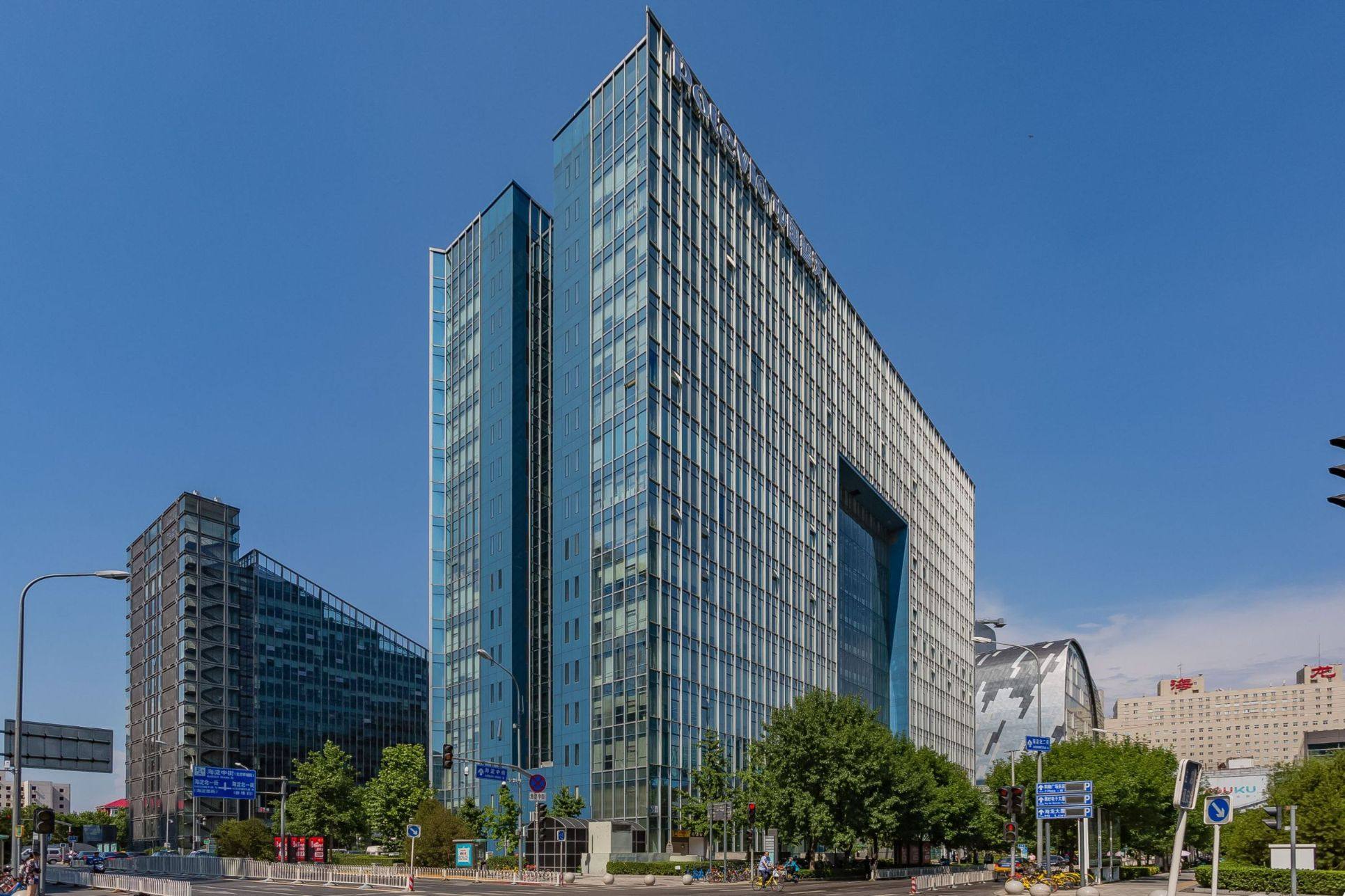 普天大厦外观图