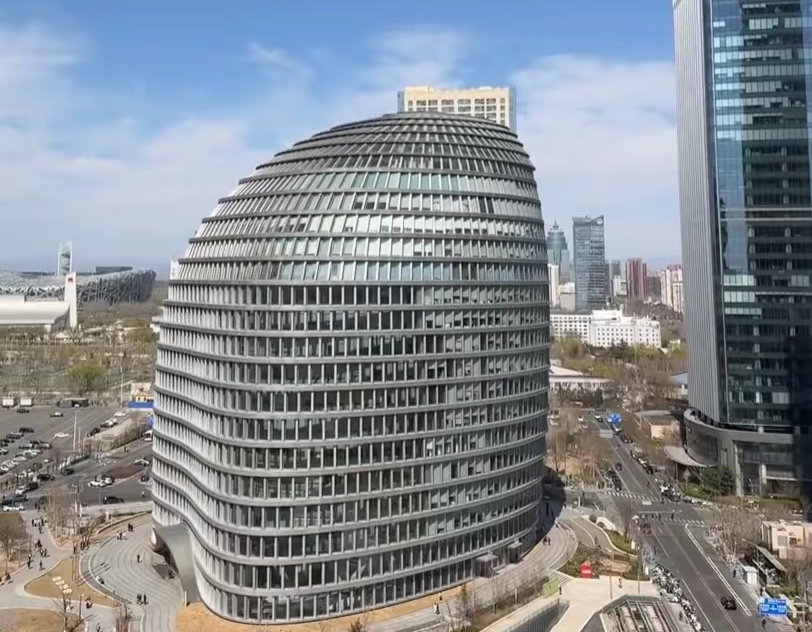 城奥大厦外观图