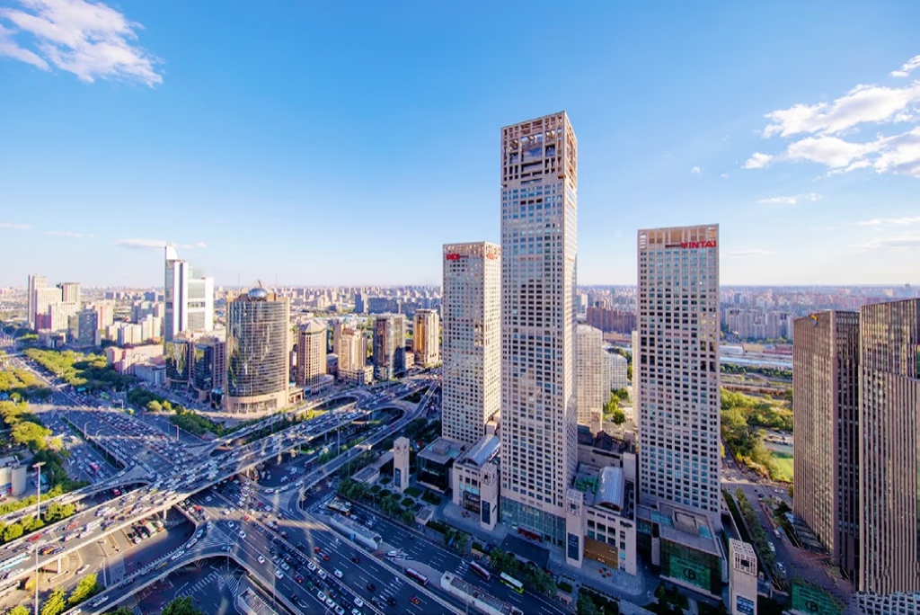 北京银泰中心外观图