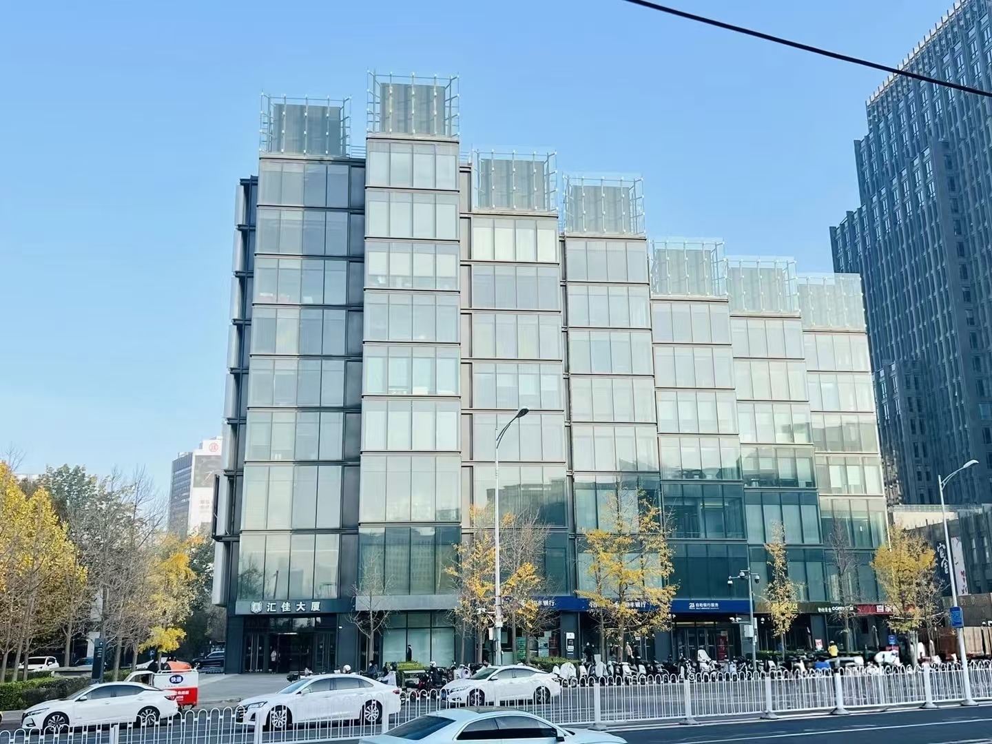汇佳大厦外观图