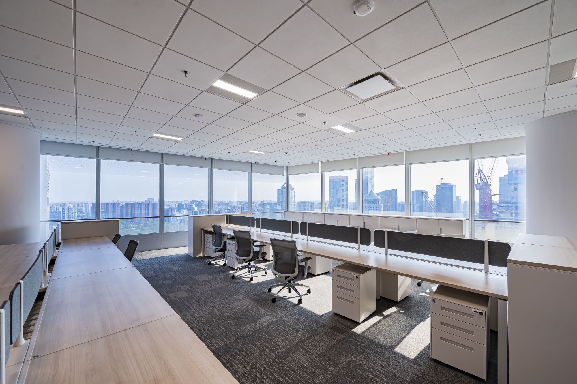 泰康集团大厦：高区23/24连层6800㎡全景总部办公区招商