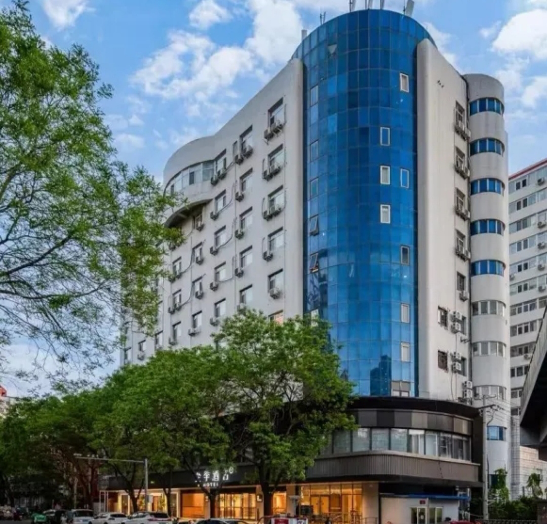 北京海淀西直门全季酒店3407㎡独栋办公酒店综合体出售