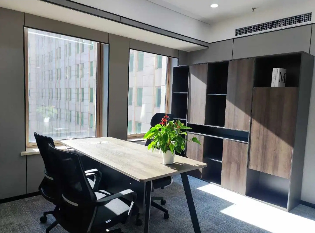 荷华明城大厦:东二环建国门661.2㎡现房办公室,3块全含!标配家具