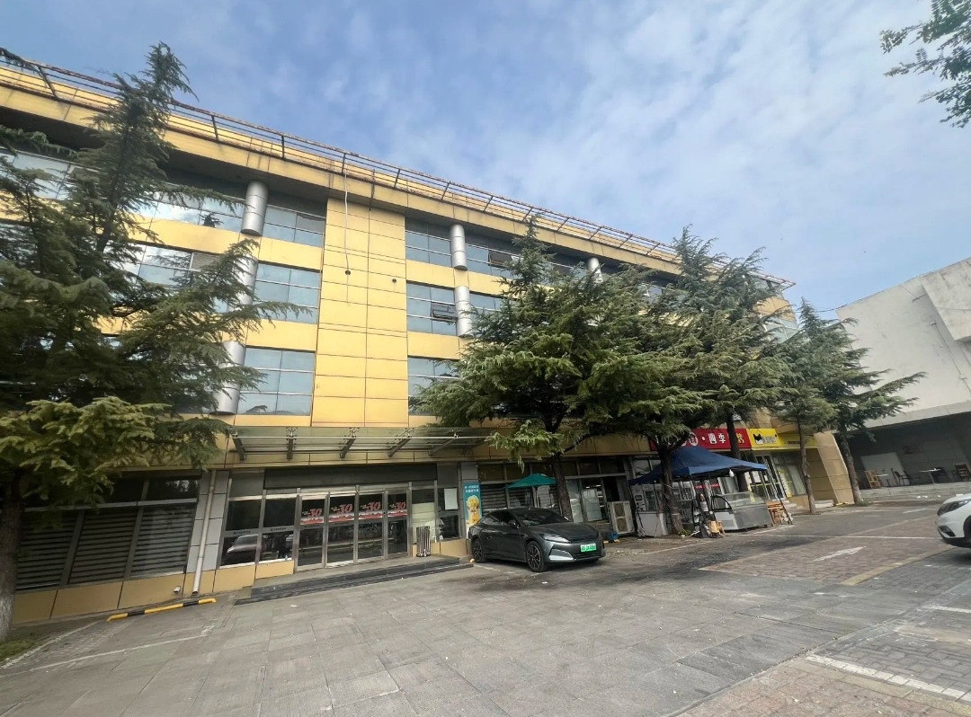 海淀西四环外独栋独院出租:配套立项9700㎡,康养/教育/办公首选