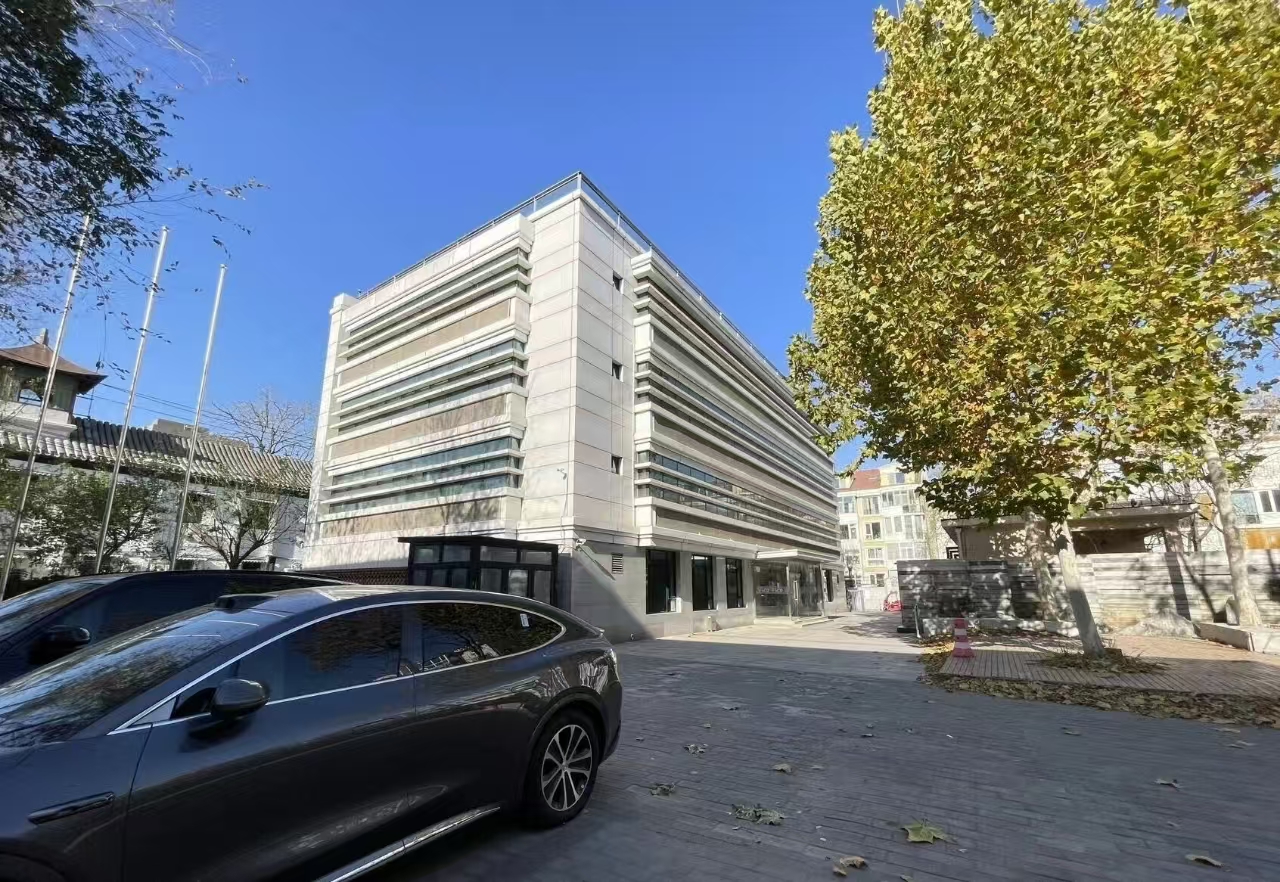 北京西二环带院子带燃气独栋写字楼租售 | 2450㎡地上四层办公空间