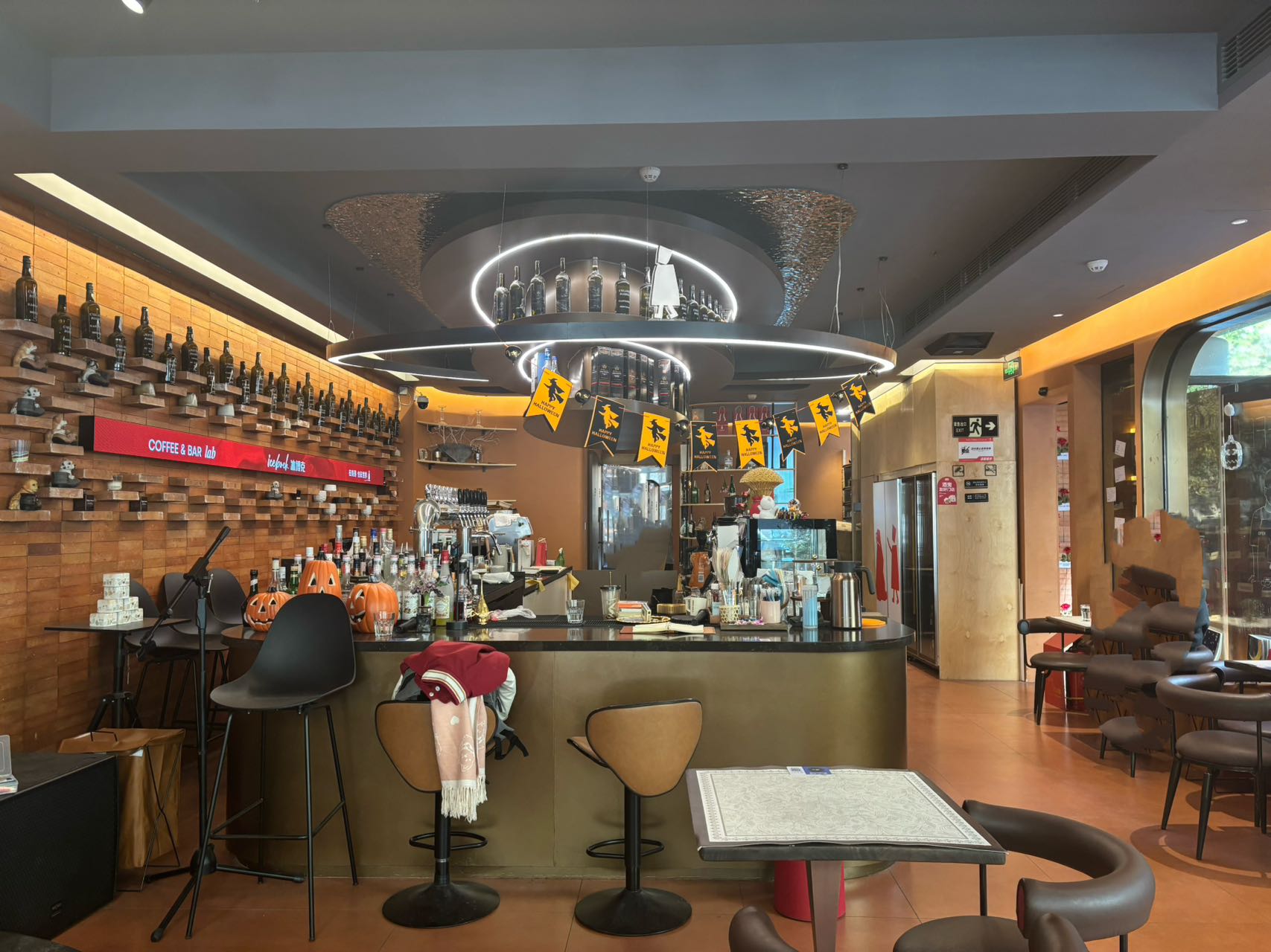 东郎电影创意产业园 | 大望路地铁口212㎡/150㎡临街商业招租