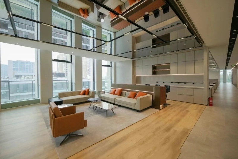 恒通商务园:1504㎡精装办公室出租 | 156工位+全新家具