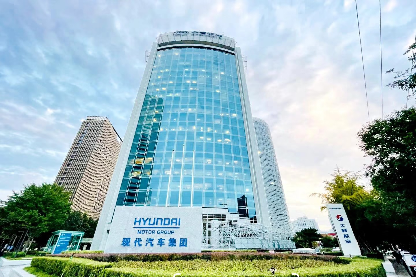 成本优化指南：现代汽车大厦高性价比租赁方案‌