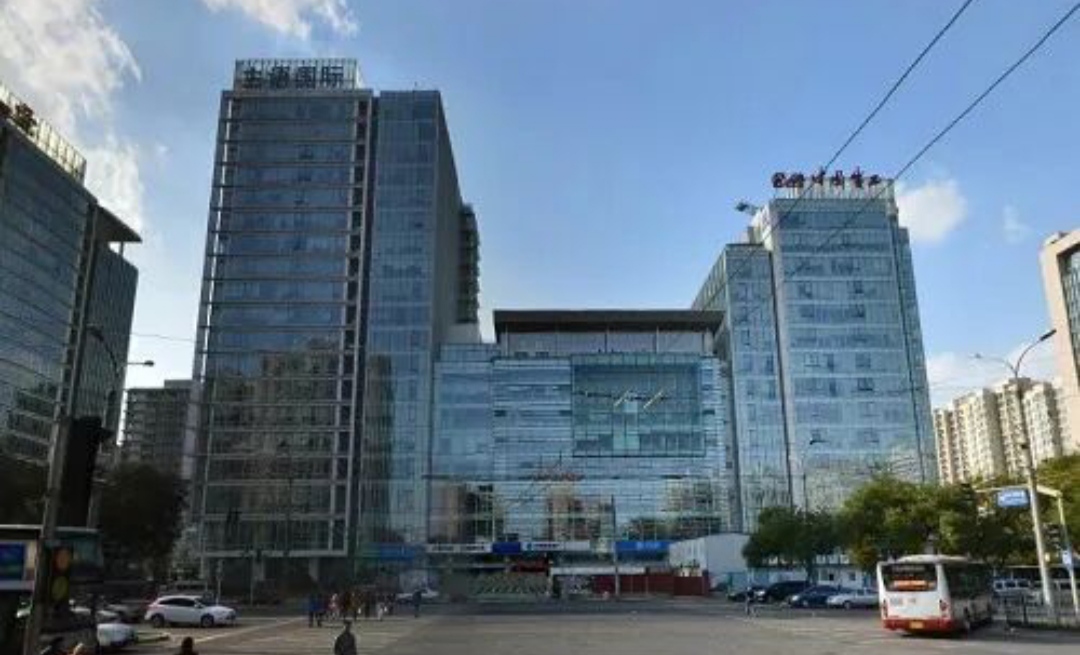 主语国际大厦 | 海淀区白石桥国企办公楼5连层 | 1万平米出售