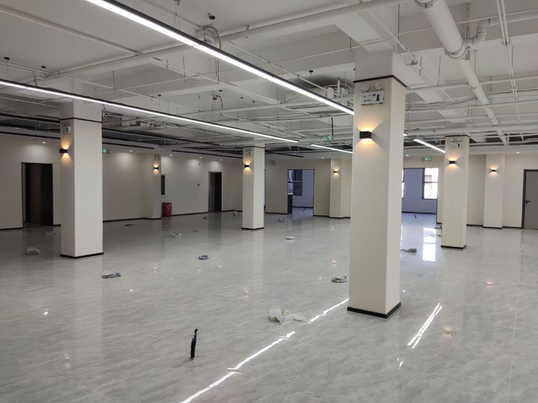 北京海淀北三环独栋大厦3400㎡招租｜地铁上盖+超大露台