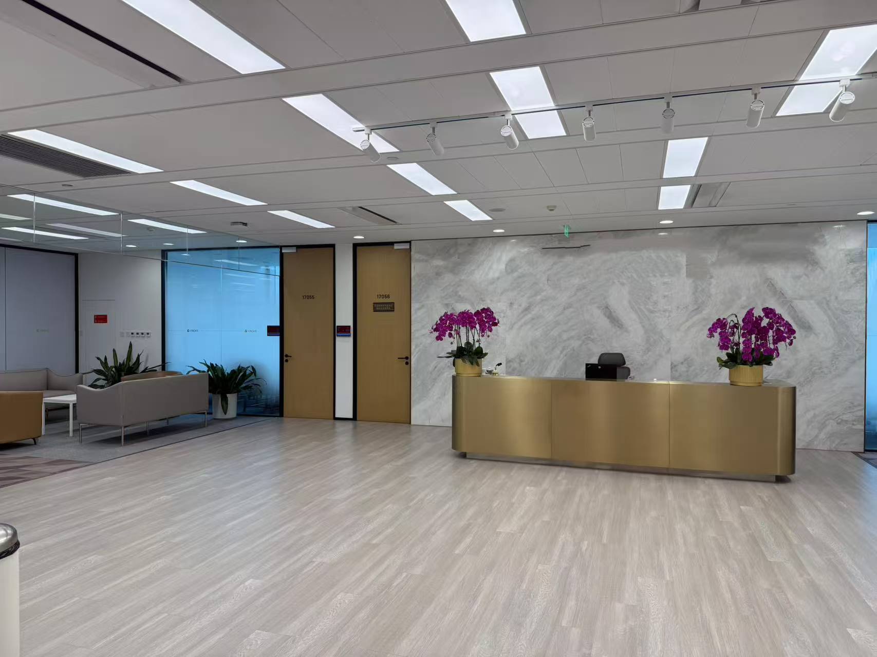 CBD核心区附近整层办公室出租:2026最新房源汇总!精装带家具・拎包入住 CBD核心区附近整层办公室出租:2026最新房源汇总!精装带家具・拎包入住